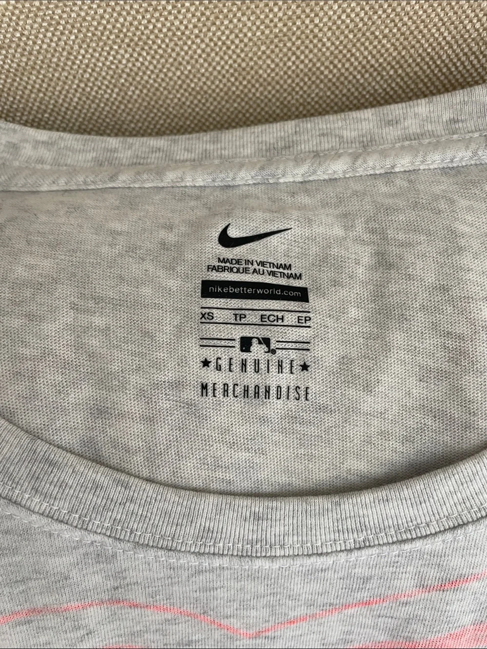Nike Women's Baltimore Orioles Heather Gray Long-Sleeve Tee Orange Graphic XS